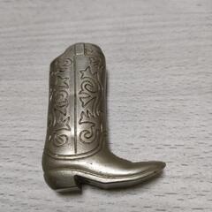 お値下げしました2,000円を!懐かし紙🚬吸う方へ☝️マルボロウエスタンブーツ👢型ライターケースMarlboroの画像