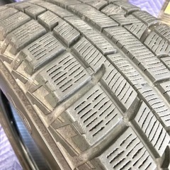 215/60R16 中古冬用タイヤ2本とゴムバルブ2個付きの画像