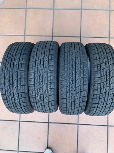 スタッドレスタイヤ4本セット