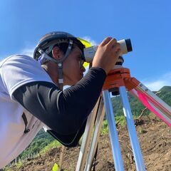 ☆未経験者でも安心！測量スタッフ☆の画像