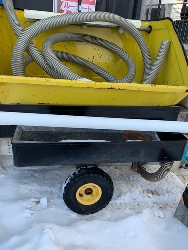 【お値下げ】融雪機 とけまる　　AKAKITA   　NTM620  水をためる部分にサビ有り、穴アリ　【ジャンク】