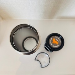 スタンレー　水筒　袋付きの画像