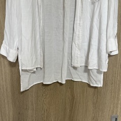 白シャツの画像