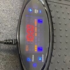 ぶるぶる振動マシン フィットネスマシン 体幹トレーニングの画像