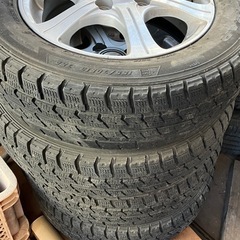 スタッドレスタイヤ155/70/R13の画像