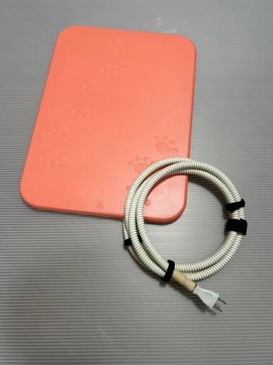 売れました！犬猫用ペットヒーター強弱38×28×2