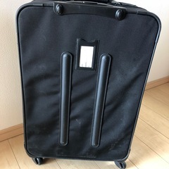 スーツケース　家族旅行サイズの画像