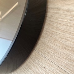 掛け時計 黒 直径30cm 厚み4cm 秒針なし ストーン 静か 単三1個の画像