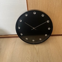 掛け時計 黒 直径30cm 厚み4cm 秒針なし ストーン 静か 単三1個の画像