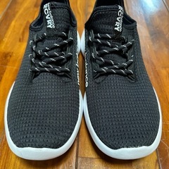 ニューバランス 黒 の画像