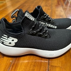 ニューバランス 黒 の画像