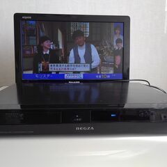 東芝2011年製ブルーレイレコーダーD-BZ500　動作品　純正リモコンの画像