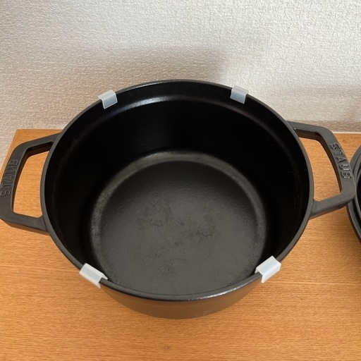 STAUB 鍋 22cm ピコココット ラウンド黒