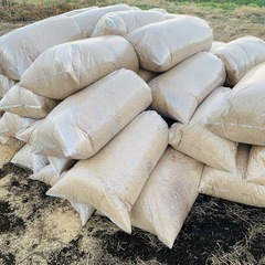 籾殻　一袋300円　引き取りのみ