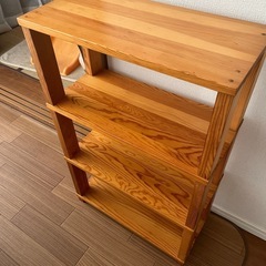 引き渡し予定あり。4段収納棚の画像