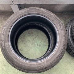 タイヤ235/55R20 