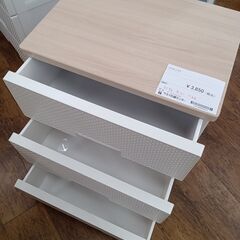 ★ジモティ割あり★  プラチェスト ホワイト×オーク H66×D41×W56 クリーニング済み MT3226の画像