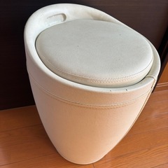 オシャレレザースツール