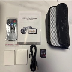 新品未使用✨ビデオカメラ ウェブカメラ 18倍デジタルズーム 270度回転 3.0インチ IR赤外線暗視 カメラ 一時停止機能の画像