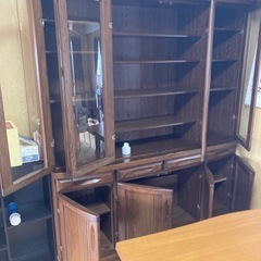 食器棚の画像
