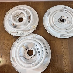 シーリングライト 3個 蛍光管の画像