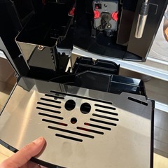 DeLonghi デロンギ Magnifica マグニフィカコーヒーメーカー　ESAM03110Bの画像