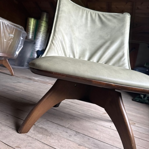 平田回転チェア1脚 革製品