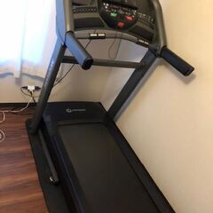 ランニングマシン Horizon T202
