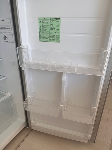 【美品】ハイセンス ２ドア冷蔵庫（２２７Ｌ・右開き）　
冷蔵庫上収納同時購入でお安くします！