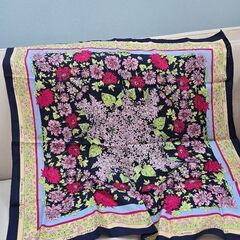 ０円　スカーフ