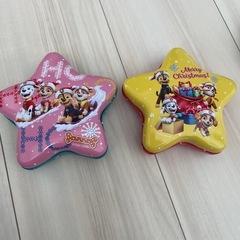 パウパトロール　クリスマス星型お菓子缶の画像