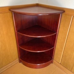 カリモク家具　三角コーナー　飾り棚