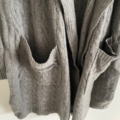 【美品】ケーブルニットウールカシミヤカーディガン　XS　ミディ丈の画像