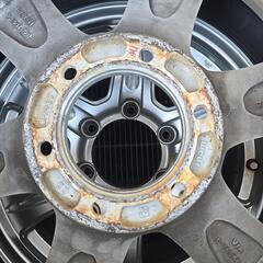 美品 PAJERO ホイール スタッドレス バリ溝！9.5分

 の画像