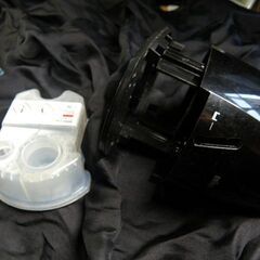 差上げます　ブラウン・シェーバー用の洗浄器　動作品　本体のみアダプター無　中古品　取りに来ていただける方・受け渡し日時自由の画像
