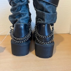 新品未使用 ブーツ 19cmの画像
