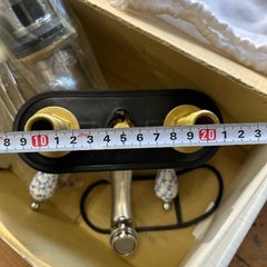 洗面台用の蛇口の画像