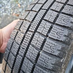 TOYOタイヤ　スタッドレス　155/65R1バリ山　 NBoX...