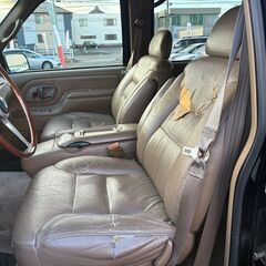 モデル年式1995年　シボレーサバーバン　インチアップの画像