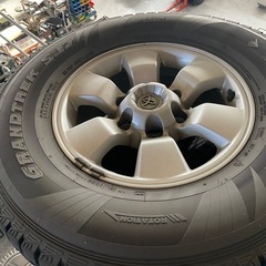 スタッドレス　ダンロップ　ハイラックス