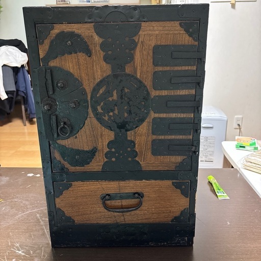 民芸家具 時代家具風 リビング家具 レトロ調 小物入れ 中古美品 アンティーク 木製 レトロ 引き出し 小物入れ アンティーク ヴィンテージ 骨董品 レトロ 和家具 収納家具 時代箪笥 小箪笥