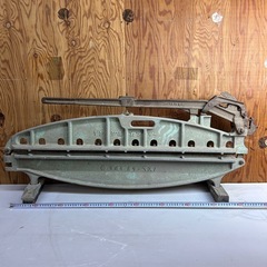 k1216601  【引取限定】【中古品】【動作未確認】【ジャンク】一部刃こぼれ有 KUBOTA シングルカッター 瓦切断器 カラーベスト 中古品 現状品の画像