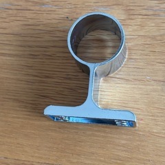 ステンレス　パイプブラケット　32