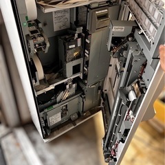 【動作確認済み】GLORY グローリー 券売機 発券機 VT-G10M 会計 紙幣 硬貨 業務用 店舗用品 厨房 飲食 鍵有り