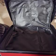 赤いSサイズキャリーバッグの画像