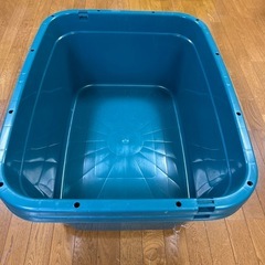 角タライ2個120リットル水抜き付きの画像