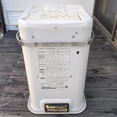 トヨトミ TOYOTOMI 石油ストーブ コンパクトの画像