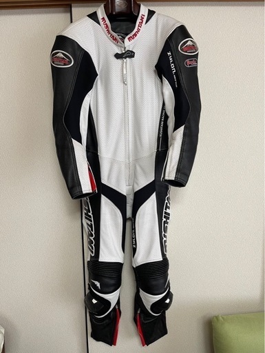 クシタニ　グライドレーシングスーツ