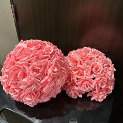 人口花　フラワーボール　造花ボール　ピンクの薔薇　定価¥2,600の画像