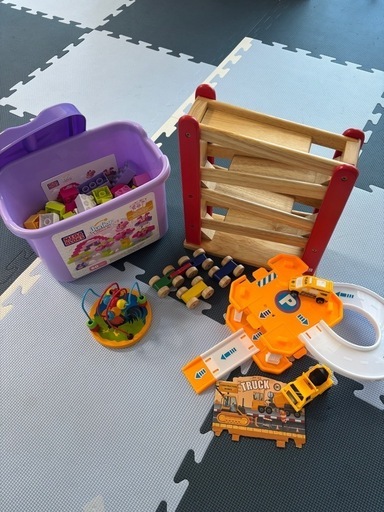 子供キッズ　おもちゃ　まとめ売りブロック　くるくるスロープ　車